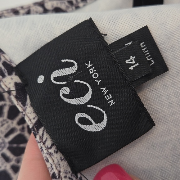 NWT ECI New York Dress Size 14 Black White Colorful Floral - Picture 8 of 10